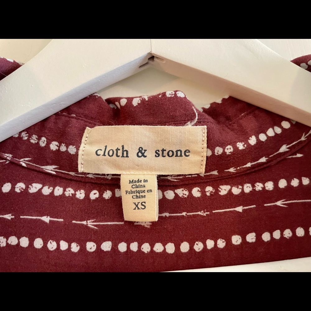 Cloth & Stone Button-Up Blouse - Picture 3 of 6